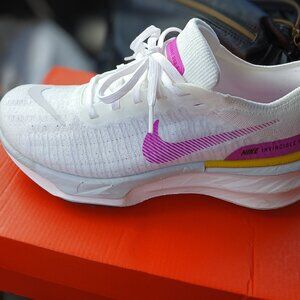 Women’s ZoomX Invincible Run Flyknit 3 (101 - White/Vivid Purple-Vivid Sulfur)